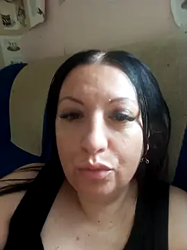 Snapshot of Veronica-Celie chatting on 04.13.26 Veronica-Celie online show from 04.13.26