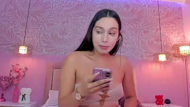 EmilyCollinss1 online show from 08.07.26
