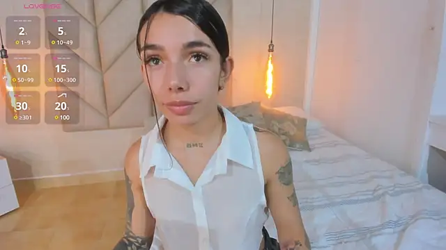 Mollymoon1 online show from 03.13.25