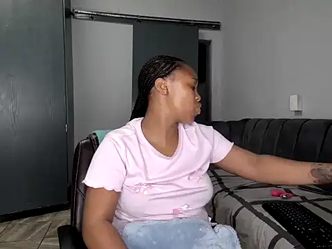 Pearl 00 online show from 03.12.26