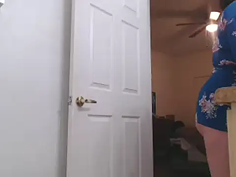 Snapshot of AlyssiaAmoreXO chatting on 01.25.25 AlyssiaAmoreXO online show from 01.25.25