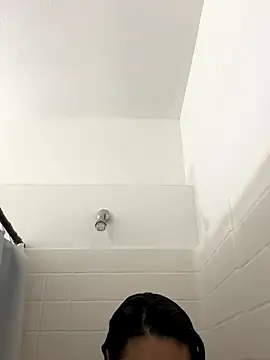 AlyssiaAmoreXO online show from 01.08.26