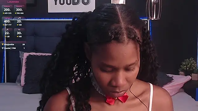 Snapshot of Brown_Pearl chatting on 12.10.24 Brown Pearl online show from 12.10.24