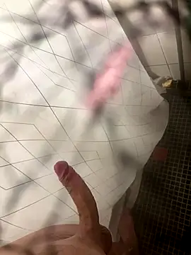 Snapshot of lescro95_ chatting on 11.01.25 lescro95 online show from 11.01.25