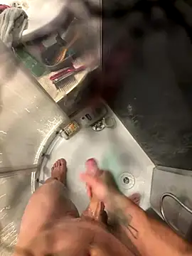 Snapshot of lescro95_ chatting on 11.09.25 lescro95 online show from 11.09.25