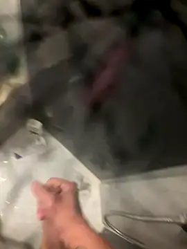 Snapshot of lescro95_ chatting on 11.11.25 lescro95 online show from 11.11.25