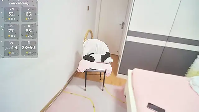 Snapshot of CN-Shanshan chatting on 04.07.26 CN-Shanshan online show from 04.07.26