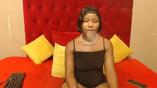 Snapshot of sexyboitypetite23 chatting on 01.20.25 sexyboitypetite23 online show from 01.20.25