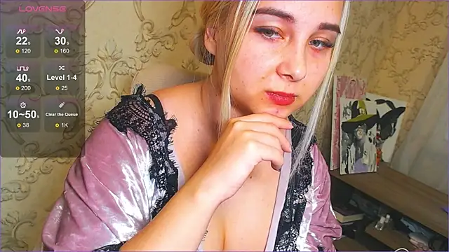 DolphinDreams online show from 01.15.25