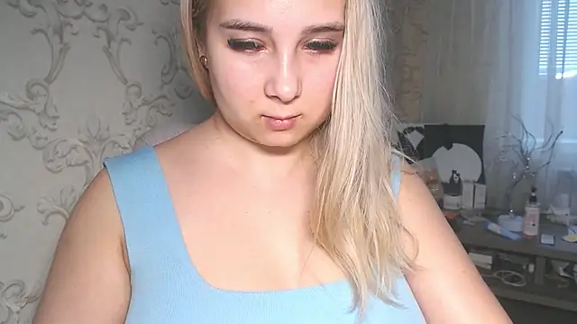 DolphinDreams online show from 02.25.26