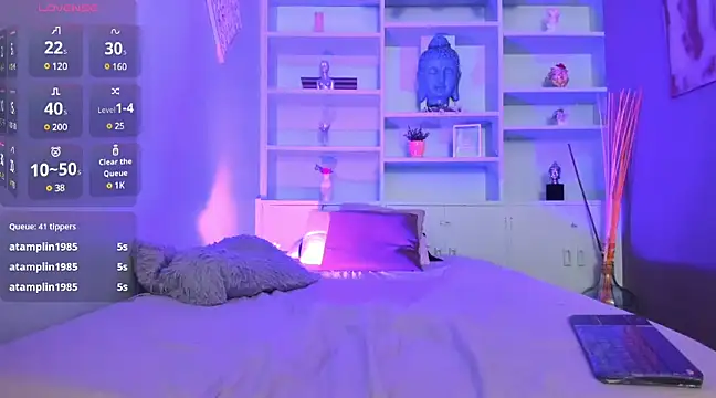 Lucy Williiams online show from 02.08.25