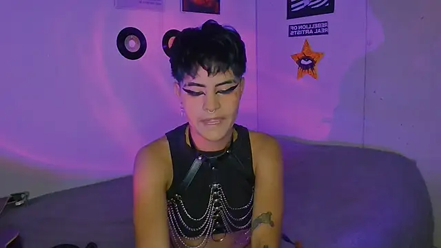 Snapshot of alex_one888 chatting on 09.11.25 alex one888 online show from 09.11.25