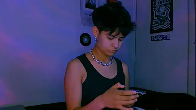 Snapshot of alex_one888 chatting on 10.20.25 alex one888 online show from 10.20.25