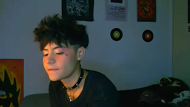 Snapshot of alex_one888 chatting on 11.19.25 alex one888 online show from 11.19.25