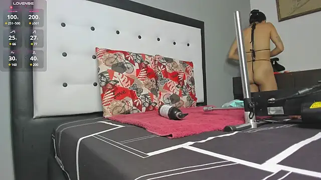 valeria hurtado online show from 02.12.25