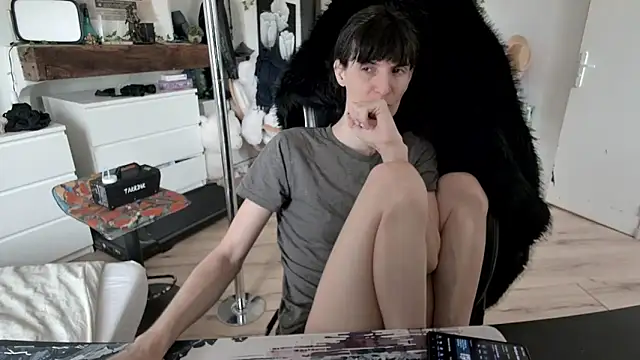 CeriseLapine online show from 10.14.25