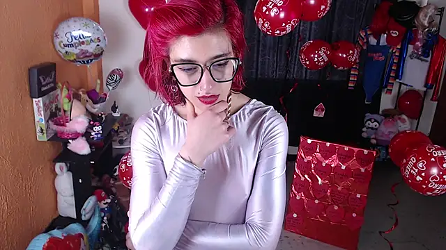 MissMiia2 online show from 02.15.25