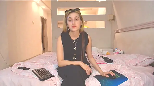 Iren online show from 10.22.25