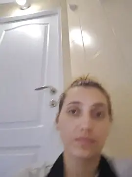 Snapshot of Iren chatting on 07.18.26 Iren online show from 07.18.26