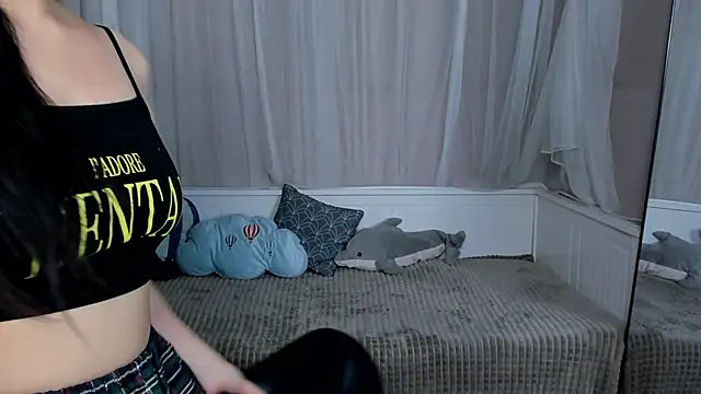 Inari Okami  online show from 01.19.25