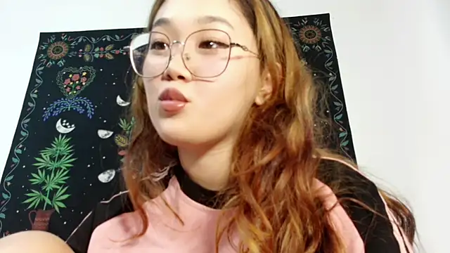 Jennatyan online show from 09.10.25