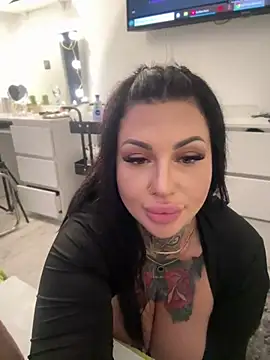 krysstal003 online show from 12.16.24