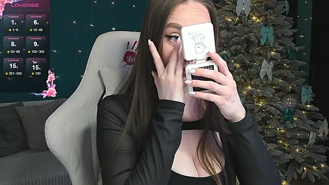 Snapshot of katie_taylorr chatting on 02.03.25 katie taylorr online show from 02.03.25