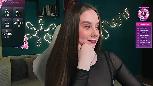 Snapshot of katie_taylorr chatting on 02.15.26 katie taylorr online show from 02.15.26