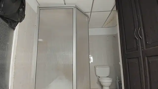 Snapshot of Milanxht chatting on 01.13.25 Milanxht online show from 01.13.25