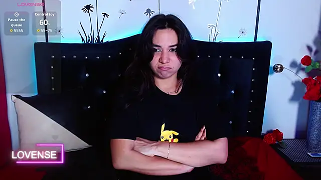 Snapshot of Lune_Claire chatting on 04.14.26 Lune Claire online show from 04.14.26