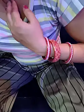 kaveerpooja947 online show from 04.19.26