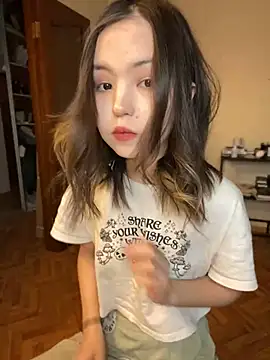 Snapshot of lalallalalaa- chatting on 12.08.24 lalallalalaa- online show from 12.08.24