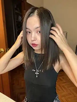 Snapshot of lalallalalaa- chatting on 12.17.24 lalallalalaa- online show from 12.17.24