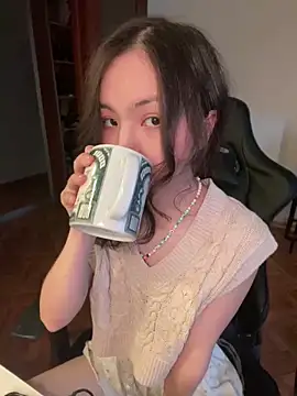 Snapshot of lalallalalaa- chatting on 01.13.25 lalallalalaa- online show from 01.13.25