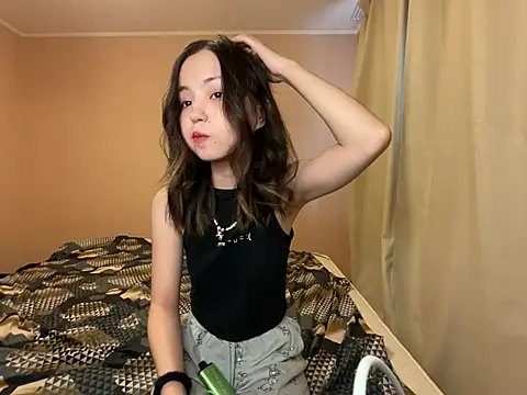 Snapshot of lalallalalaa- chatting on 01.15.25 lalallalalaa- online show from 01.15.25