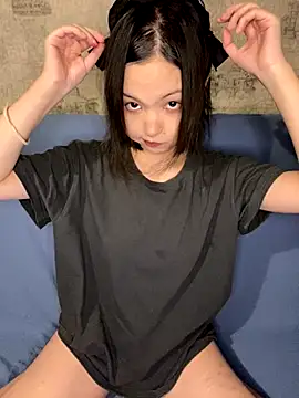 Snapshot of lalallalalaa- chatting on 10.09.25 lalallalalaa- online show from 10.09.25