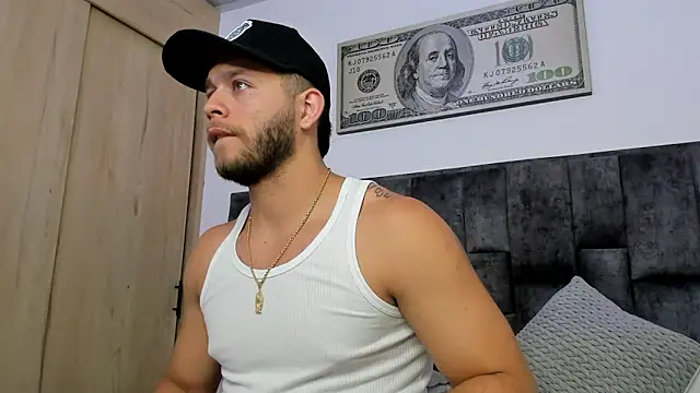 Snapshot of BastianFerrari chatting on 02.06.25 BastianFerrari online show from 02.06.25