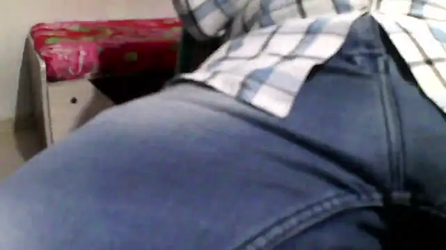 Snapshot of GO_LALA chatting on 01.04.25 GO LALA online show from 01.04.25