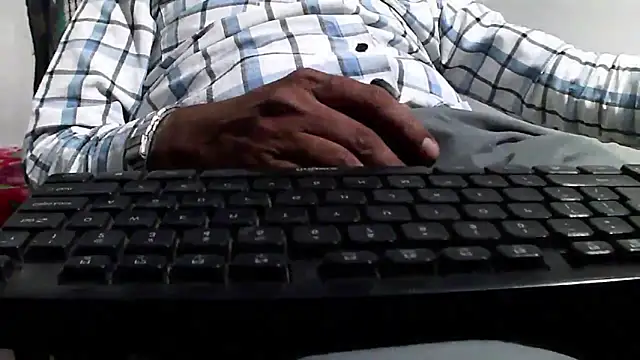 Snapshot of GO_LALA chatting on 01.13.25 GO LALA online show from 01.13.25