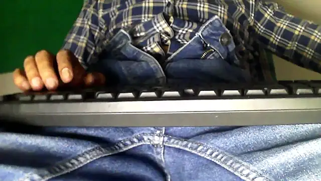 Snapshot of GO_LALA chatting on 03.20.25 GO LALA online show from 03.20.25