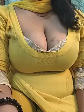 Anamika Kapoor online show from 07.14.26