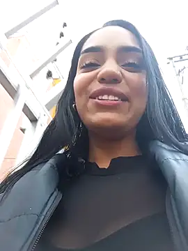 Snapshot of Sara-77 chatting on 12.27.24 Sara-77 online show from 12.27.24