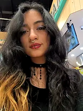 Lila Desiree online show from 01.28.25