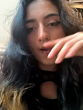 Lila Desiree online show from 01.28.25