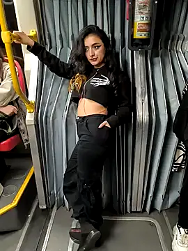 Lila Desiree online show from 02.02.25