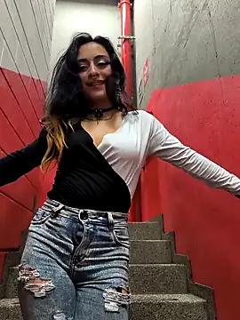 Lila Desiree online show from 02.25.25