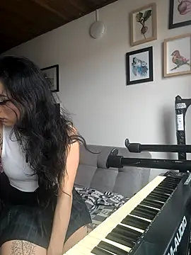 Lila Desiree online show from 11.23.25