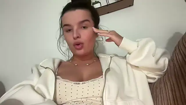 maisiesmithx online show from 02.05.25