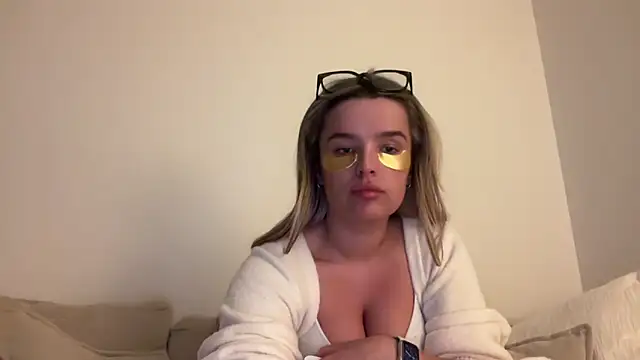 maisiesmithx online show from 04.16.26