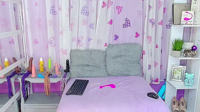 DevoniCollins online show from 02.07.25